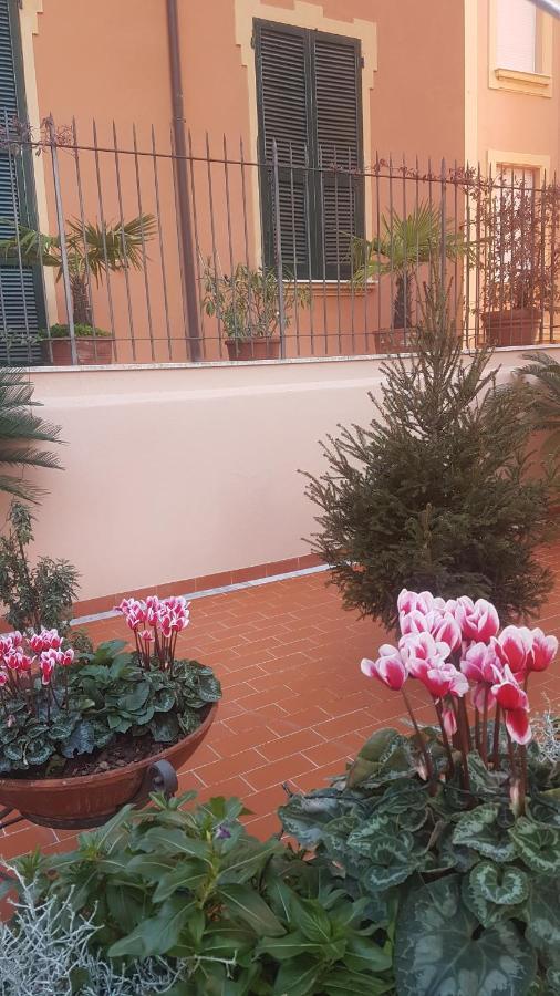 Albergo Natalina Finale Ligure Exterior photo
